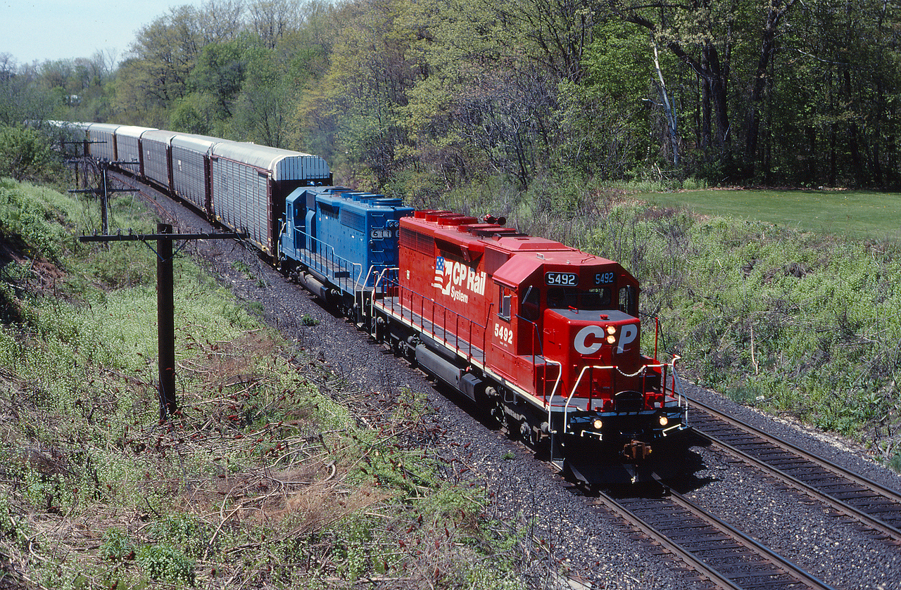 CP 523 climbs the grade out of Hamilton with SD40M-2 5492, originally built for the C&O, on the point.