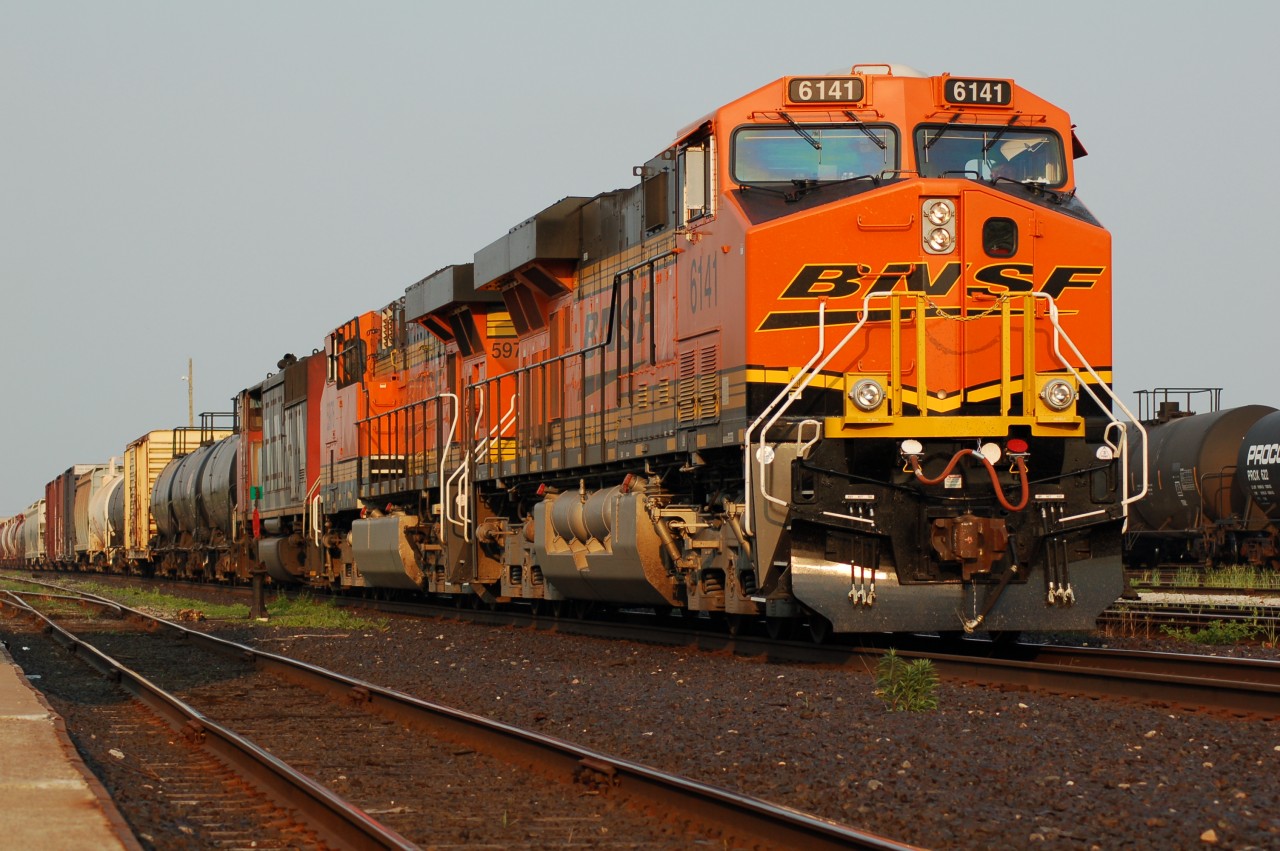 Two fairly new BNSF ES44's lead a CN SD60F on another fantastic summers evening at Sarnia. Train 395 was always the evening treat sporting all sorts of BNSF and CN power mixes.