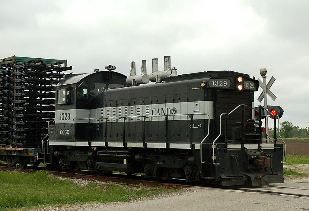 Former CN 1329 switching frame cars at Magna