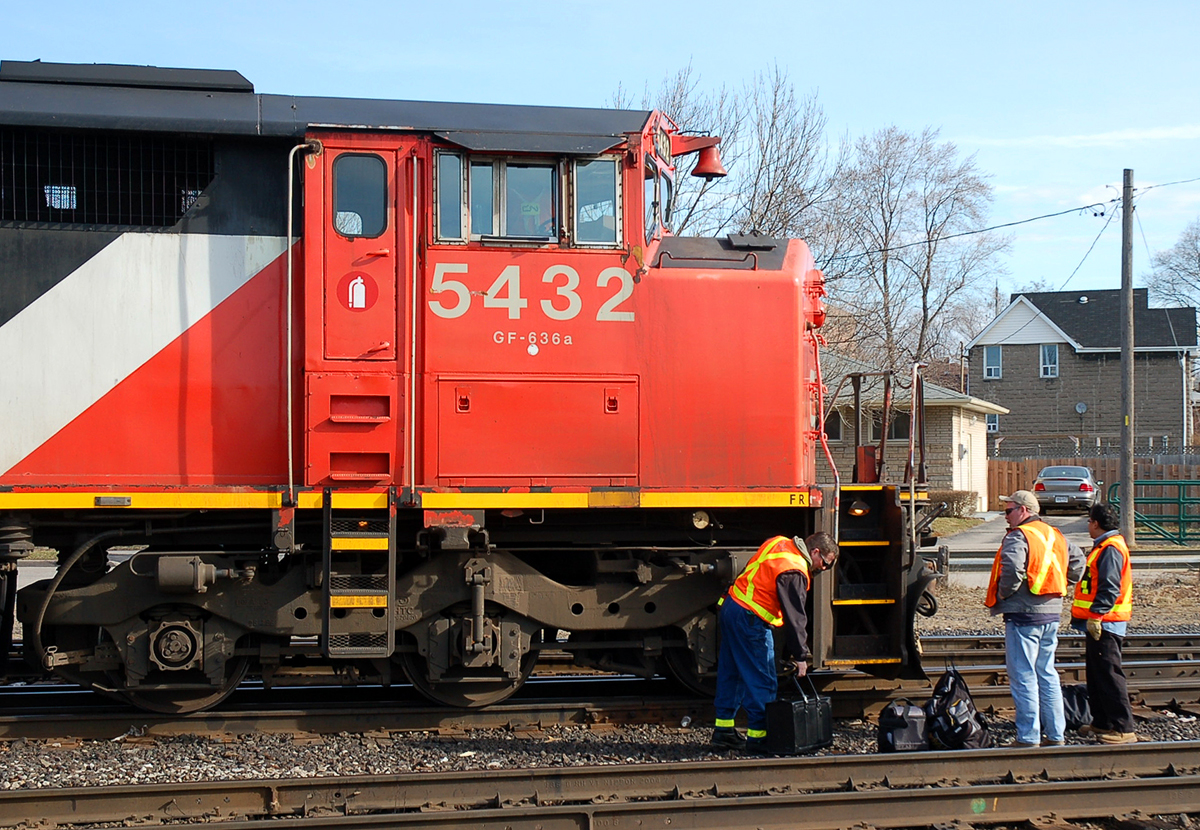 CN 398 makes a crew change after completing it's work in the yard
