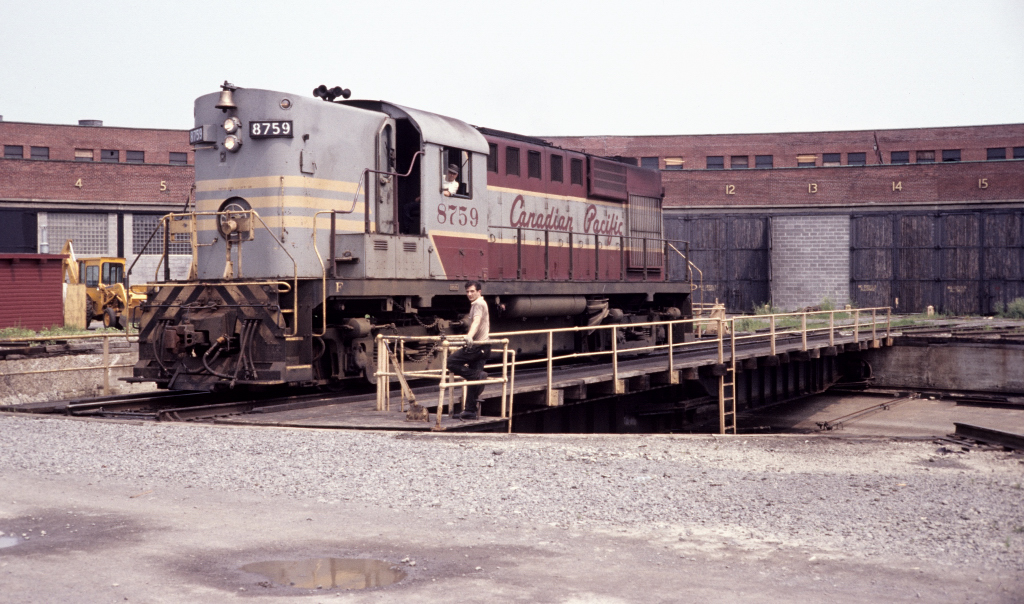 RS-18 8759 rides the turntable in St Luc Yard in Montreal.  This unit was rebuilt into RS-18u 1820 in 1984.