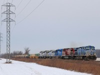 CEFX 1006 with CP8627, CEFX3163, CITX3101, 3097 and 3091 lead Toronto bound train 282 at mile 98.88 on the CP's Windsor Sub. Thanks for the head-up Geoff.