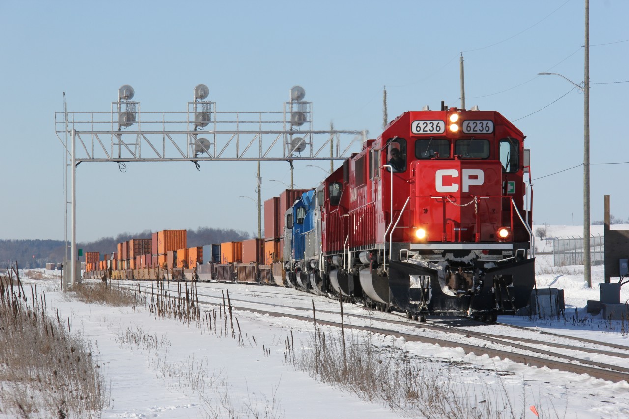 CP 282 does work at CTC Wolverton on a beautiful winter day.