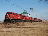 After sleeping track side for almost an hour, this guy was a nice surprise as CP 8831 leads seven other GE sisters through Elmstead on the head of 241.