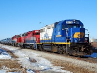 SOR switches the Imperial Oil refinery in Nanticoke, ON on a very cold winter day. 