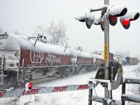 The first morning westbound and a wonderful winter display in Cherrywood.