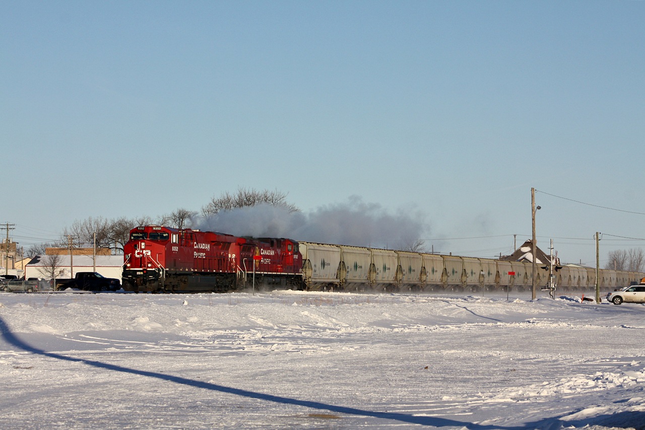 CP Canpotex train rolls by Virden MB with 9352 and 9782.