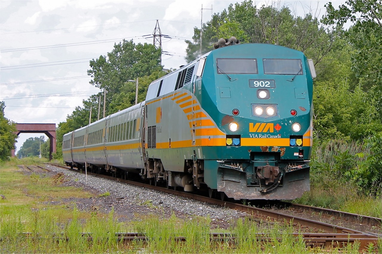 P42DC 902 rolls up to the diamond at Chatham East on just another ordinary summer afternoon before it's station stop at Chatham.