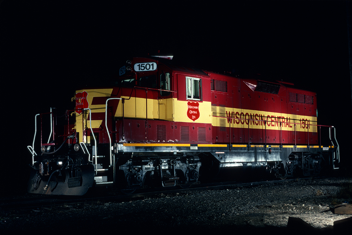 Ex ACR GP7lm 100 is at Hawk Junction on a warm summer night. I used 5 No. 5B flashbulbs on Kodachrome 64 film and an f stop of 5.6. It was nearly midnight by the time it got dark enough to take this night shot.