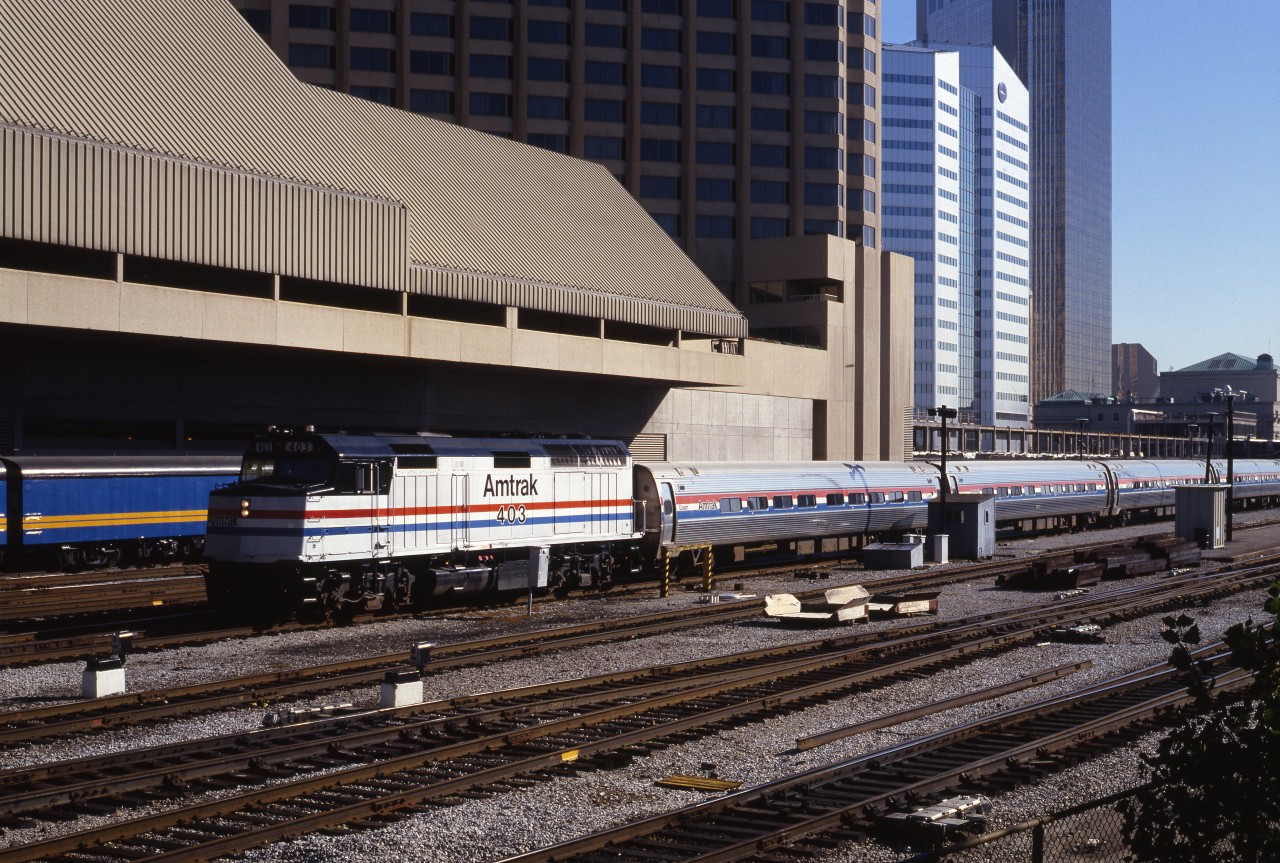 Amtrak "International" for Chicago leaving Toronto Union Station in the morning.
