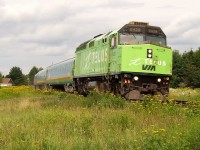 VIA 25 at speed with 16 minutes to D,ville station.