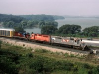 Train 521 heads through Desjardins on CP's Hamilton Sub. The power was fairly common for the time (1998) and makes a welcome change from some of todays common look head ends.