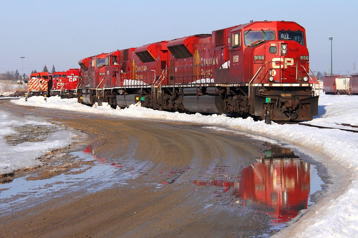 Stored units sit on the shop's back storage tracks. Canadian Pacific declared their fleet of SD90s surplus and has put them up for sale, so far to my knowledge no other railway has purchased any yet.