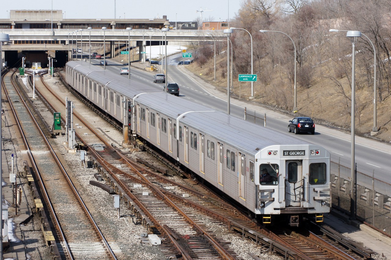 Due to Union Station revitalization and signal improvements on the University Line, the TTC has been turning back service at St. George and Union Stations on selected Sundays and weekends. This allows creates an opportunity for rollsigns to be set to destinations other than Downsview and Finch, which are seen every day.
