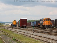 Nothing beats a veteran SD40-2 and a newer SD75i especially when they are wearing ONR paint!  2102 is looking especially shiny because it had recently returned to service after being involved in a wreck.  Which locomotive do you prefer?  Leave a comment explaining which one and why.