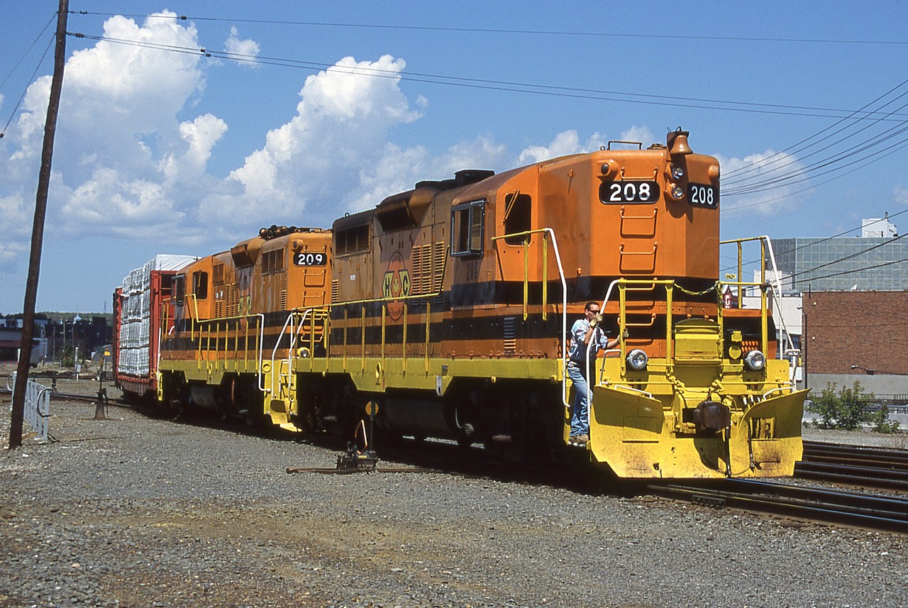 HCRY 208 and 209 pull in to Sudbury Yard to interchange with CP. Both geeps were transferred from the BPRR, and started life on the C&O.