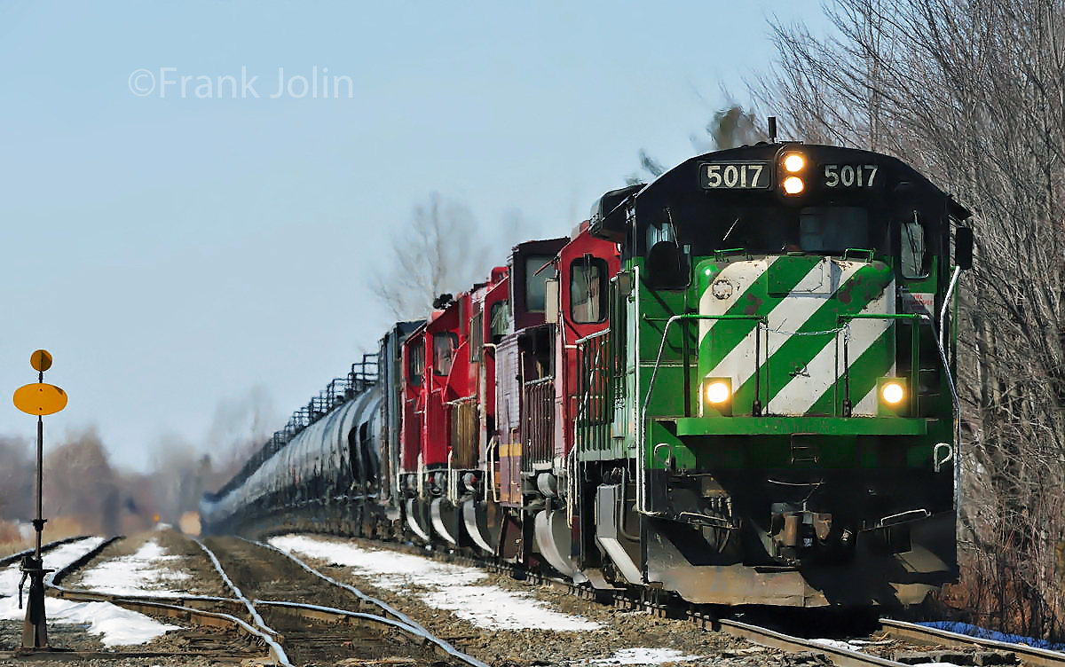 Montreal Maine & Atlantic crude oil train #2 awaits for a relief crew before proceeding east toward Sherbrooke.
