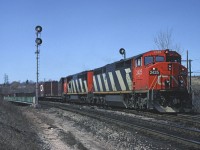 CN Dash8-40W 2425 leads #380 downgrade on the Dundas Sub through Hamilton West. 