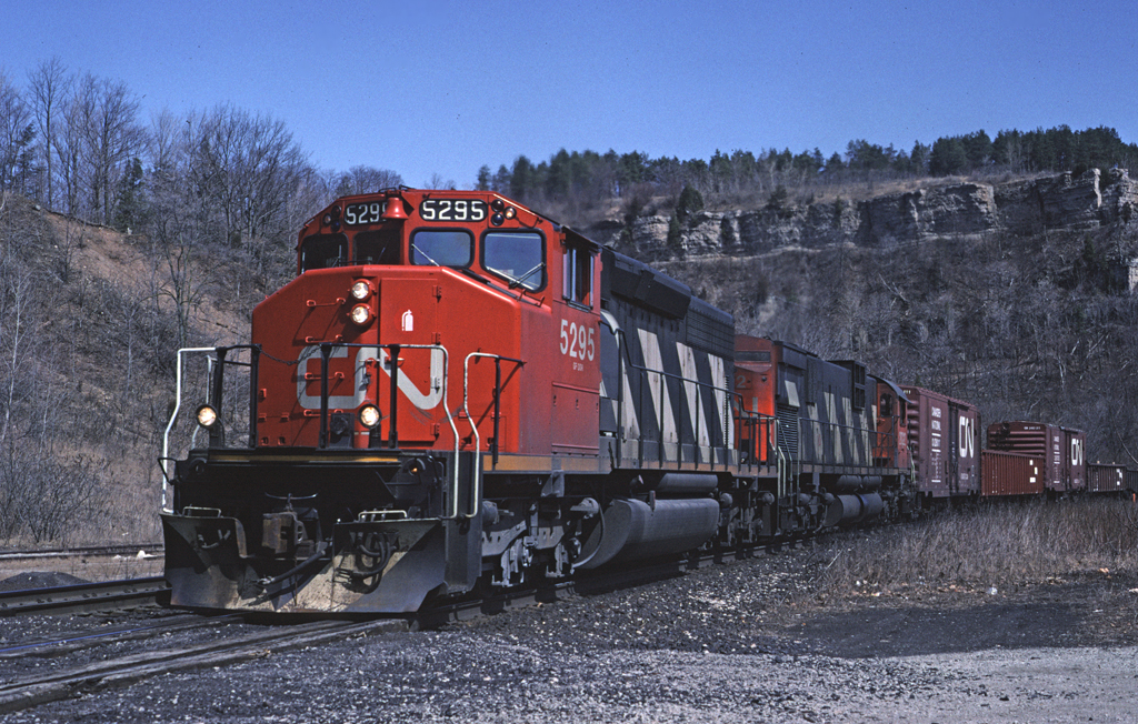 CN SD40-2W 5295 leads train #381 past the site of the old Dundas station.