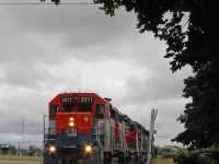 After chasing RailAmerica 2211, 3821, HLCX 6522 and 6091 by accident, we managed to watch them drop their train and the two HLCX units at Stratford yard.