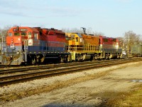 'Sandwich with cheese' - G&W - RA 2211, QGCY 2303, RA 4095 at Stratford Ontario 7am Monday, April 15th 2013.f4.0 x 80mm