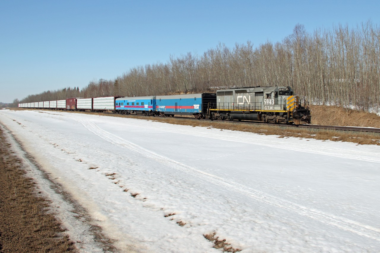 KCS painted SD40-3 5943 leads the test train eastbound through North Cooking Lake.