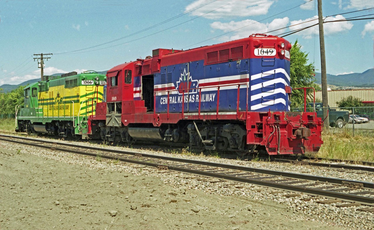 Okanagan Railway GP10 1049 (ex IC GP9 9196) and Carlton Trail Railway GP10 1006 (Ex IC GP9 9127) sit in the yard at Vernon.