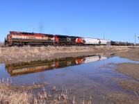 BCOL 4609 enters Symington Yard at Navin.
