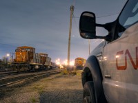 A pair of GMD1's sit quietly at Oakville Yard as designated yard power for the regular L556 job that comes on duty every day at 14:30. A third GMD1 has joined the ranks and is paired with the 4784 in road switcher service cycling through on 553/552/557/554.
