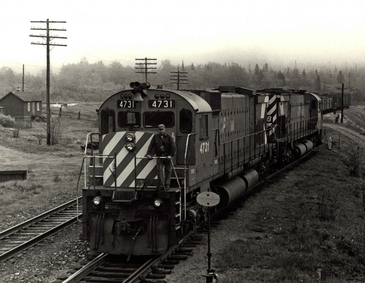 CP #4731 and 4738, M-636, switching off a work train at Coldwell, Ontario, mile 74.7 of CP's Heron Bay Subdivision.