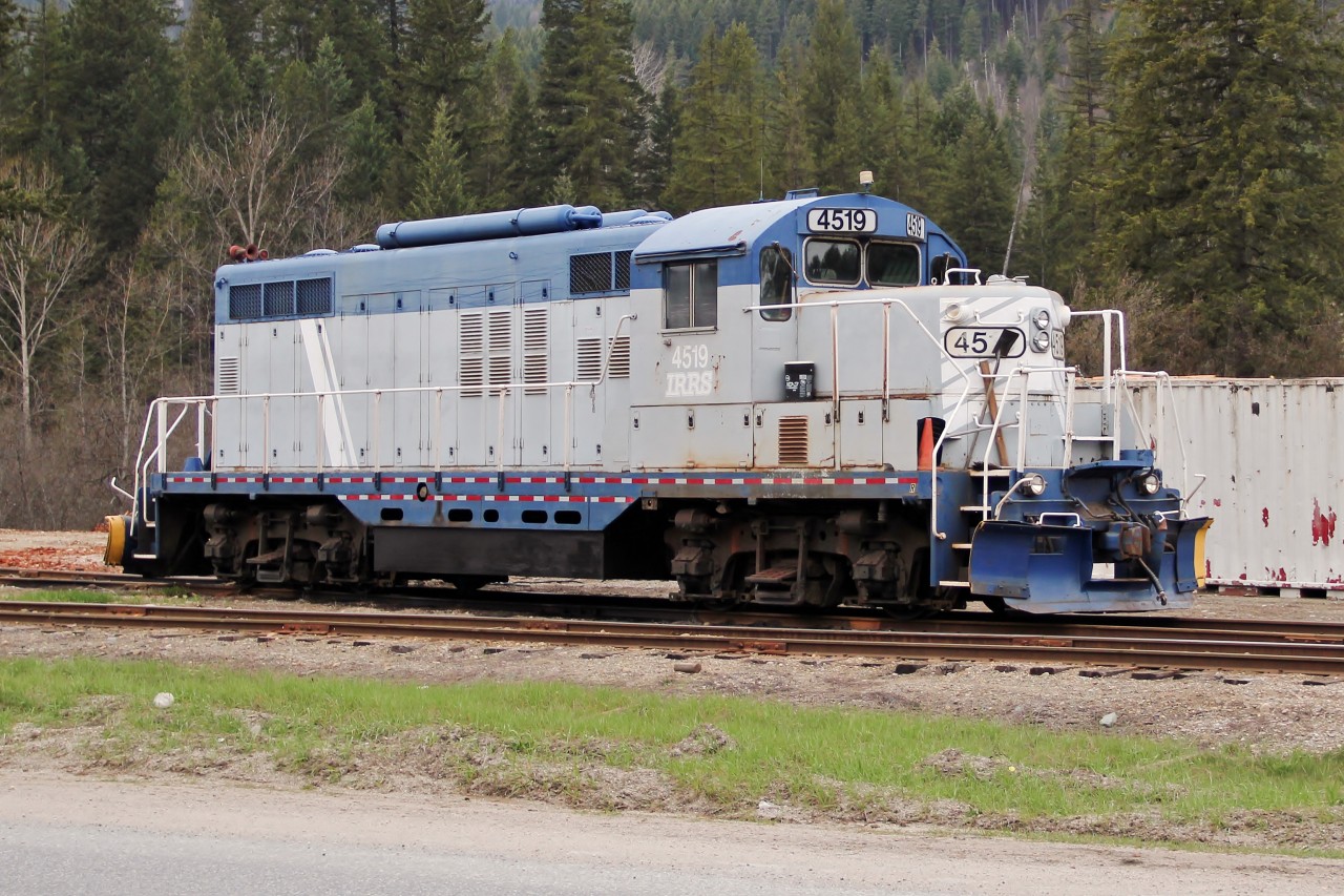 Former GTW GP9 4519 sits in the siding at the Atco Wood Products mill in Fruitvale. Atco lumber operates 10 miles of the former BNSF (GN) Nelson branch from the Kettle Falls International Railway interchange at Columbia Gardens to Fruitvale BC as the Nelson & Fort Sheppard Railway.