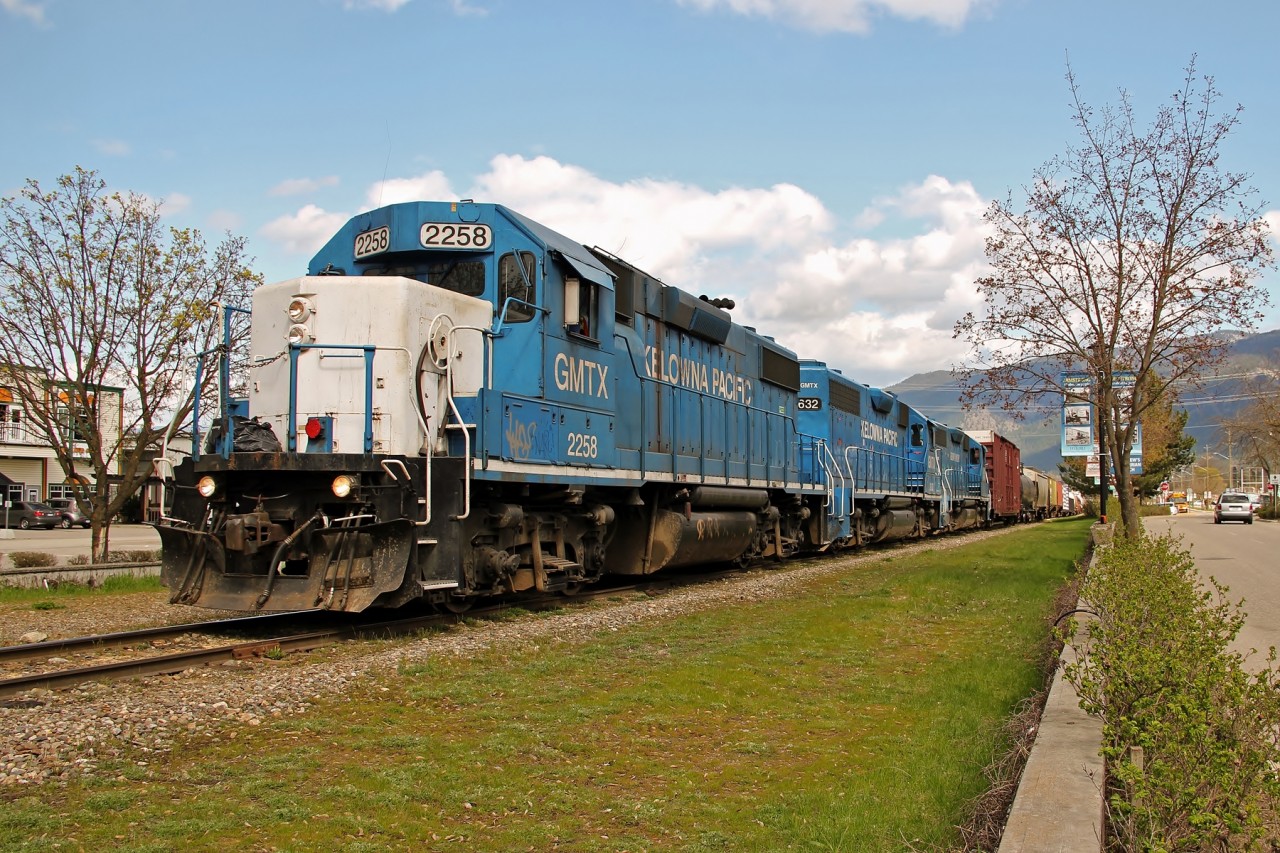 Leased GP38-2 2258 heads south through Armstrong on the former CP Okanagan Sub.