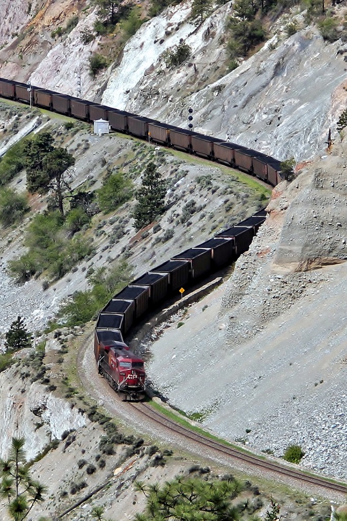 CP 9755 trails a westbound coal train through Lytton.