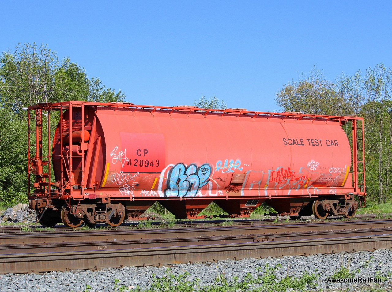 CP 420943 (Scale Test Car)sits in MacTier Yard.