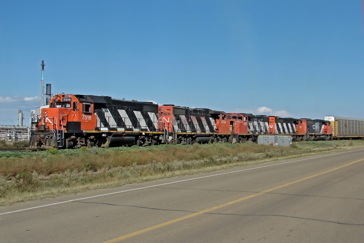 Not typical for CN, lots of power on this westbound freight passing Clover Bar in 2006.  Three GP38-2's 7518, 4784, 4767 and bringing up the rear GP40-2's 9675 and 9515.  9515 is now sold to Western Rail Link.