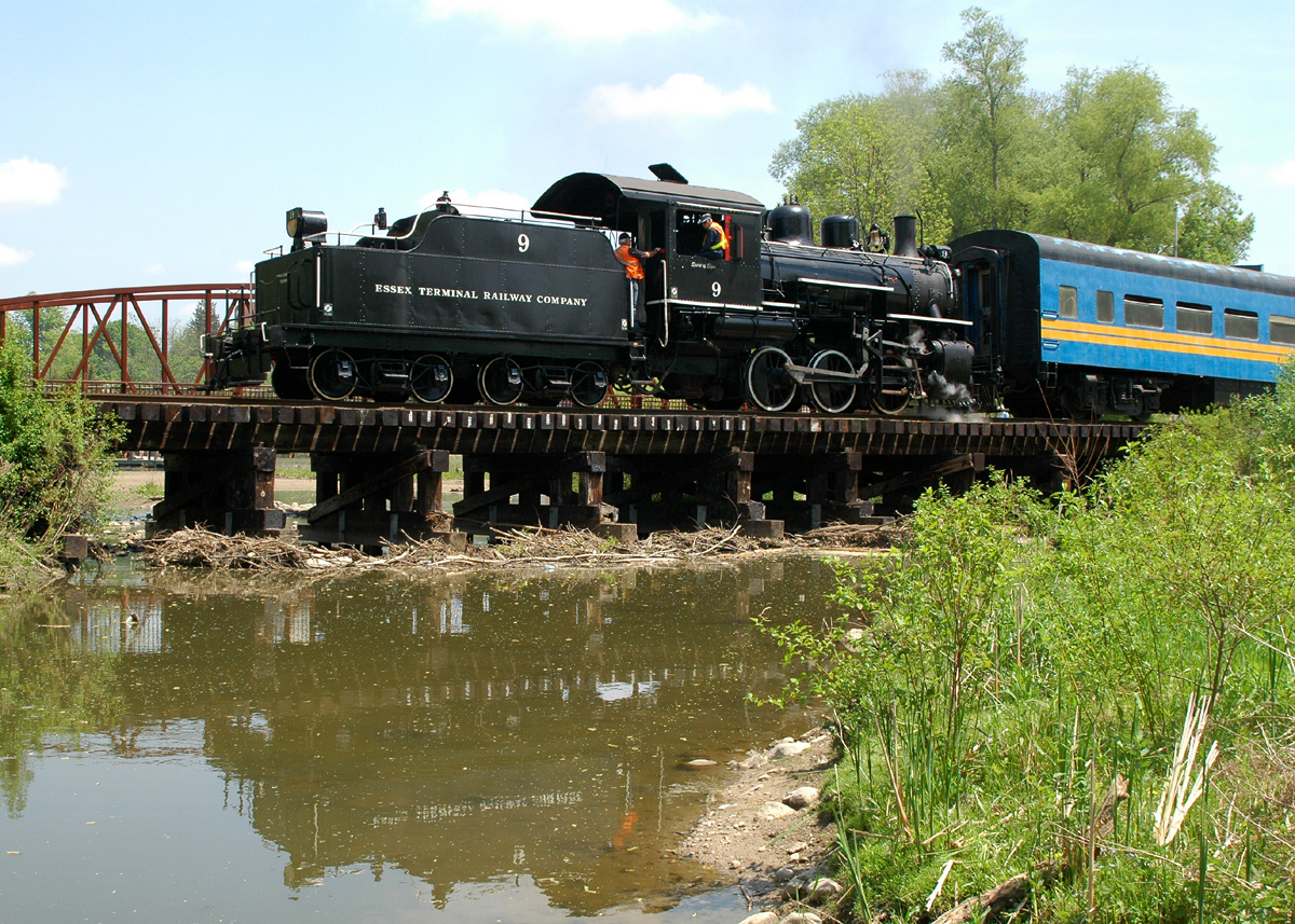 ETR #9 departing Waterloo for Elmira