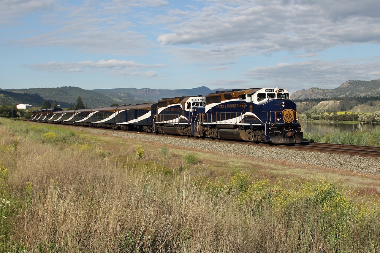 GP40-2L(W) 8013 and GP40-2 8019 lead the Calgary section of the Rocky Mountaineer eastbound on CP Rail's Shuswap Sub.