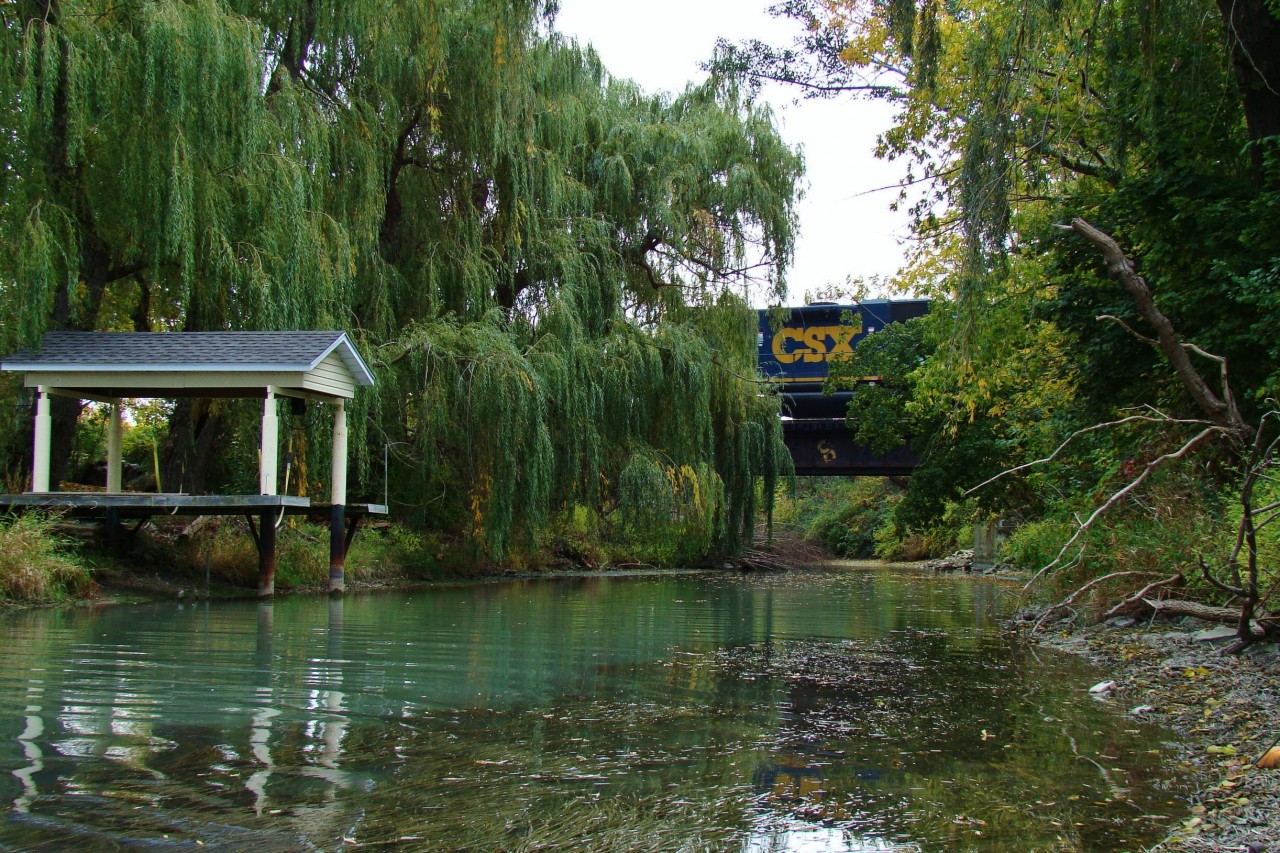 The old and the new. CSX 2672 passes over one of several bridges along the Sarnia sub still sporting their C&O logo.