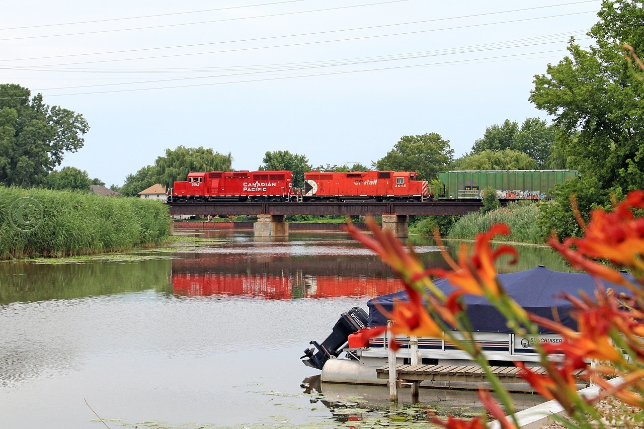 Returning to Windsor, CP 2212 and CP 3015 with train T29 make their way over the Belle River at mile 94.3 on the CP's Windsor Sub.