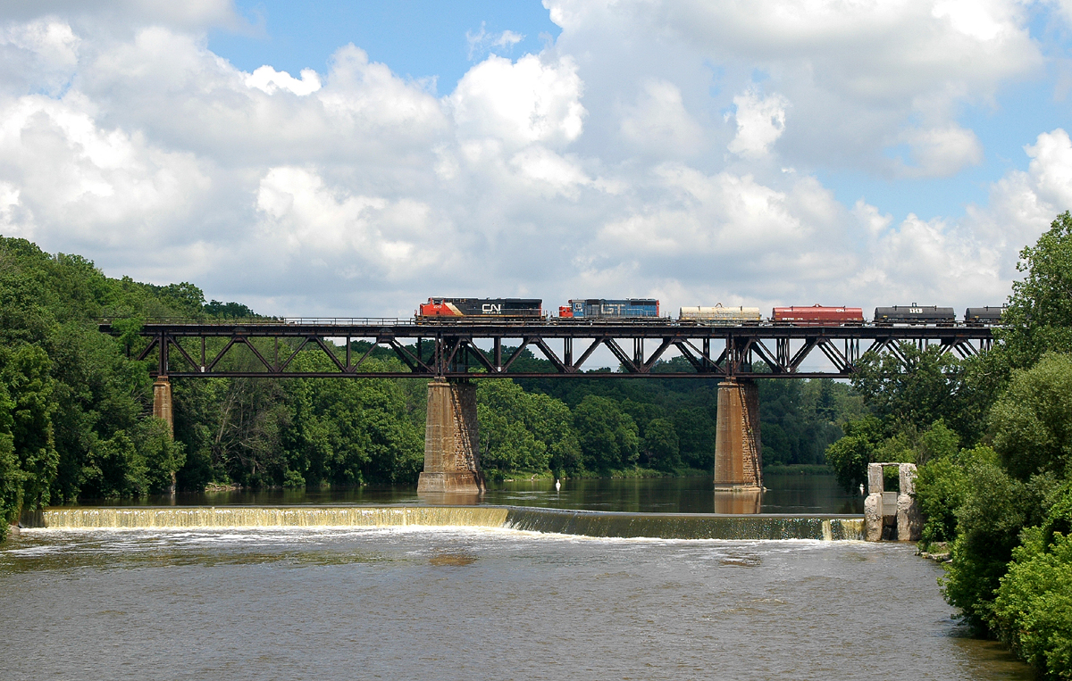 CN 2249 - GTW 5936 soar high above Paris as they cross over the Grand River