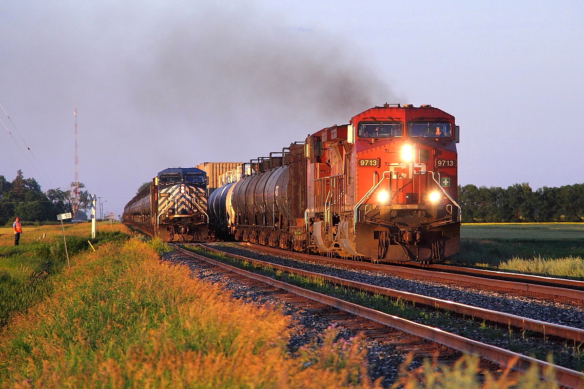 CP 9713 leads 119 past 609 at High Bluff.