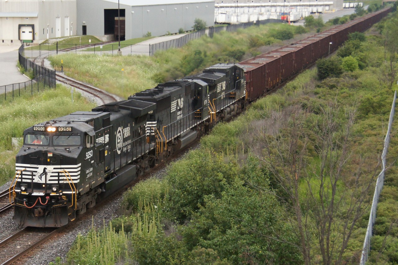 Was tipped off that this Herzog train came up from Buffalo this afternoon and is destined for the prairies. The short train was making great time despite having met 547 at Ash.