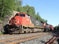 CN 316 eases into Milnet with 61 mixed (mostly crude oil from Manitoba) and 46 racks.