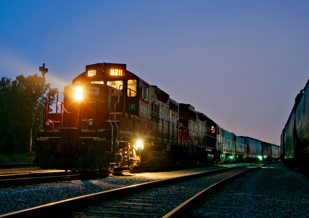 There you have it folks, the F units are about to leave on Westbound CP T99 for Woodstock after being stored a year on the GJR.