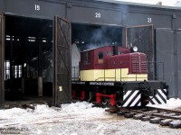 Back when the pieces of Toronto's "Roundhouse Park" were being put together leading up to its eventual opening to the public, we find smokey TRHC 50-tonner 1 shuffling equipment around a few months after the rebuilt and working air-powered turntable was returned and reinstalled. Coupled onto a tarped CN GP7 4803 that was previously stored outside, operator Michael Guy prepares to shove the 4803 further into Stall 20 of the former CPR John St. Roundhouse and tie them down for the day. <br><br> Interior photo of the little CLC-Whitcomb critter <a href=http://www.railpictures.ca/?attachment_id=4728><b>here</b></a>.<br> And there was more to catch on the way home: <a href=http://www.railpictures.ca/?attachment_id=9964><b>the CN CWR train</b>.