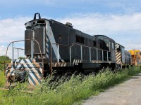 Sitting at the former site of Atlas steel in Welland Ontario sit a surprising group of hidden gems. Upon crossing the tracks I spotted a former CP van and slowed down for a closer look. After returning back to the apartment to grab my cameras we ventured back to the site where we were greeted by two employees from the industry who showed us to the units. Sadly the lead unit looks to be in declining shape, although the second and the van were in better condition the rusted wheels were a a give-away of their long slumber on the industrial side track.