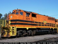 I have to admit, I never liked the CN GP40-2W's in CN paint, but they do look pretty decent in Genesee Transportation colors.  Here Huron Central #3011 sits in the yard in Sault Ste. Marie waiting to head east to Sudbury the next morning.