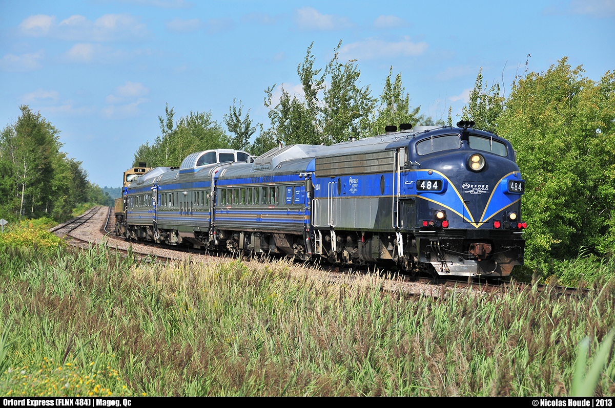 By a gorgeous sunday afternoon, an EMD FL9 leads the ''Orford Express'' train on the MMA Sherbrooke Subdivision.