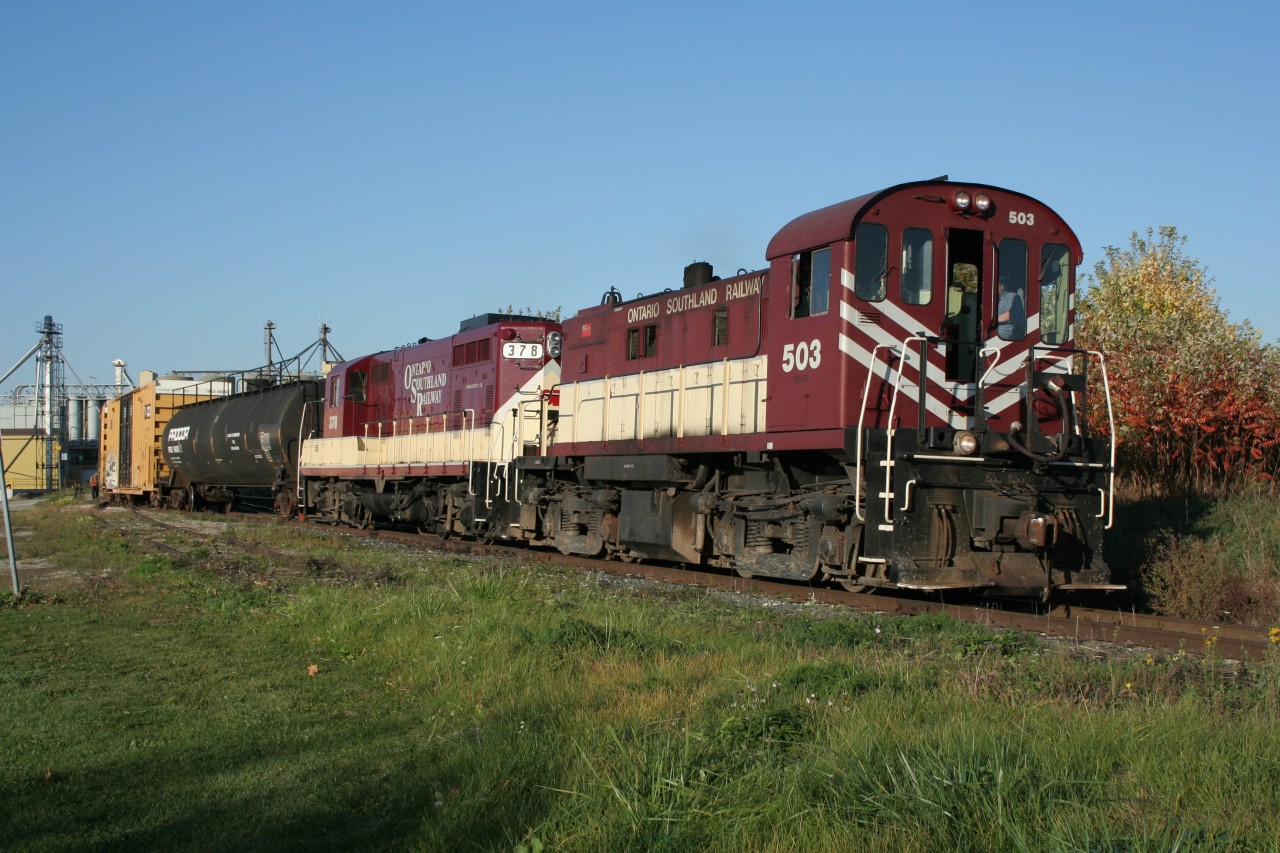 The OSR train does it's work at Putnam, Ontario, on it's way to Tillsonburg.
