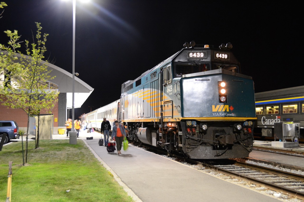 VIA 79 arrives into Windsor (Walkerville) Station, around 11pm. Passengers are filling off the train, and heading home or to Friends & Families homes in the late evening arrival.